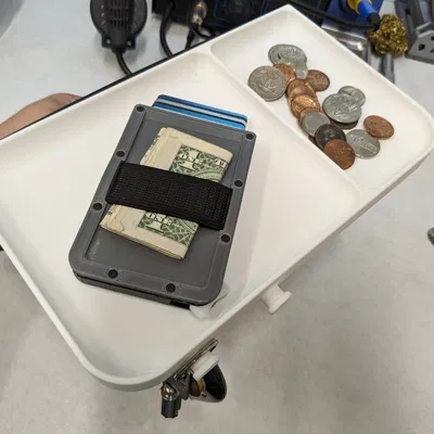 Khay để đồ Qube 500 cho ví, chìa khóa và tiền xu