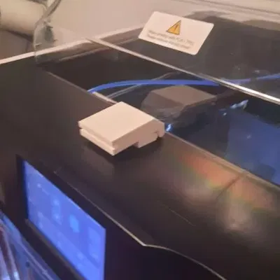 Nâng đỡ nắp máy in Qidi X-Plus 3 để in PLA