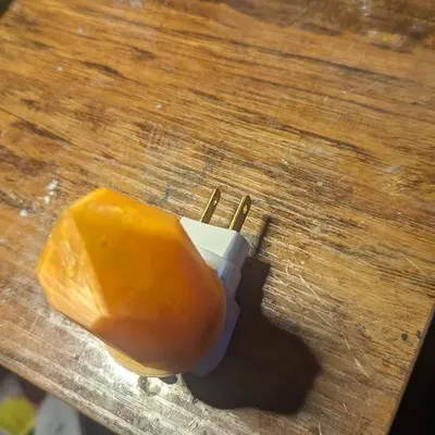 Đèn ngủ hình chóp pha lê cho không gian phòng tắm