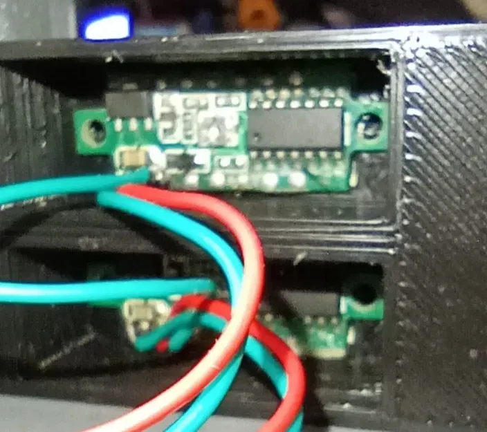 Hộp đựng điện áp mini LCD với không gian cho nhãn - Image 2