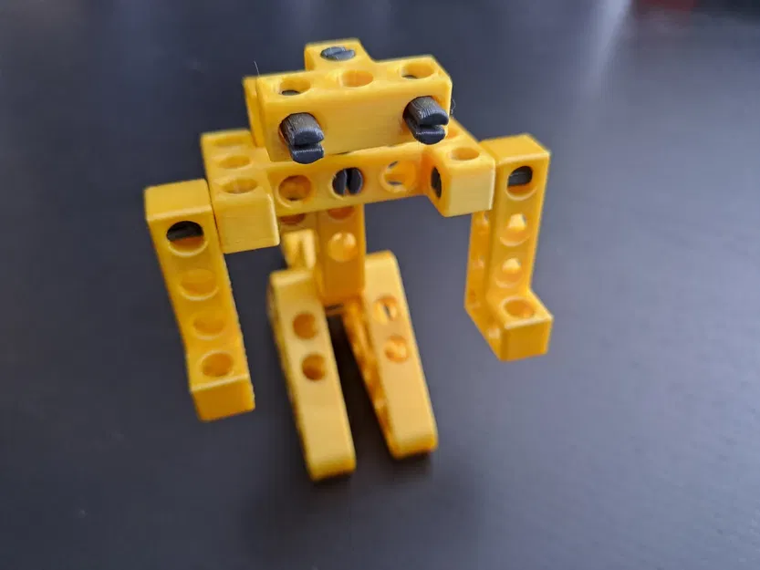 Mô hình robot Johnny 5 mini từ bộ m-BitBeam - Image 2