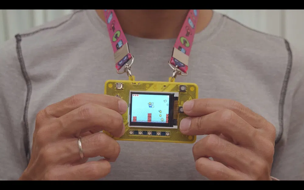 Vỏ bảo vệ Adafruit PyBadge cho thẻ hội nghị - Image 9