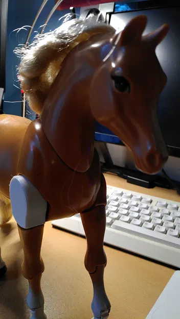 Bọc chân ngựa Barbie được thiết kế và in mới - Image 1