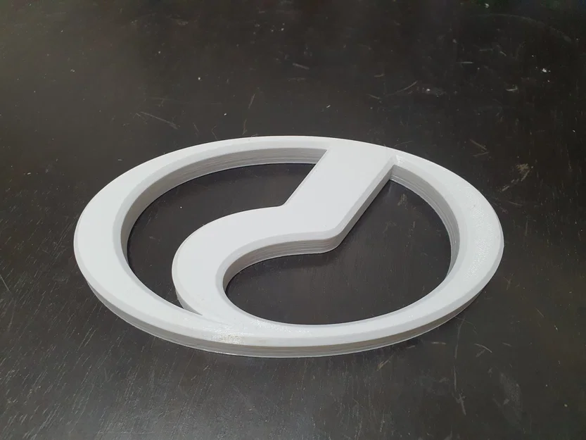 Chữ cái d trong nhẫn oval độc đáo - Image 1