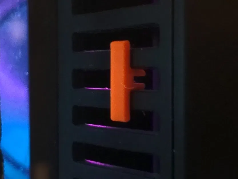 Kẹp thoát khí trước cho vỏ máy tính Corsair 110R/110Q - Image 1