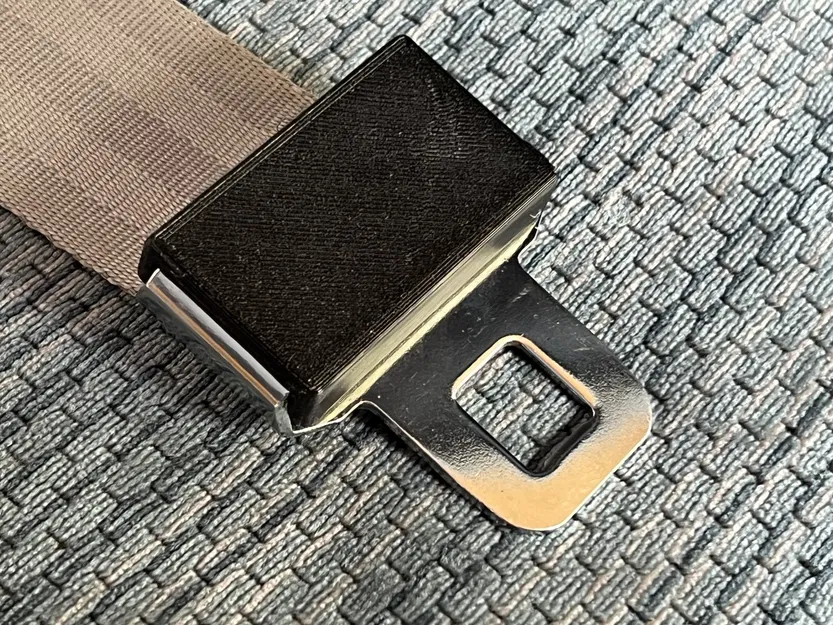 Nắp đậy dây an toàn cho xe Ford Econoline 1990 từ Sportsmobile - Image 1