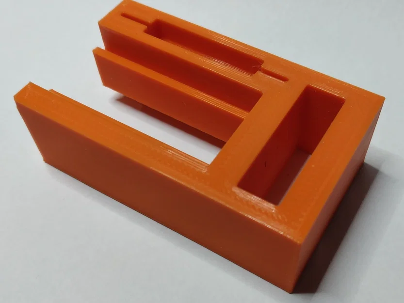 Giá đỡ công cụ gọn nhẹ cho spatula và kìm trên Ender 3V2 - Image 1