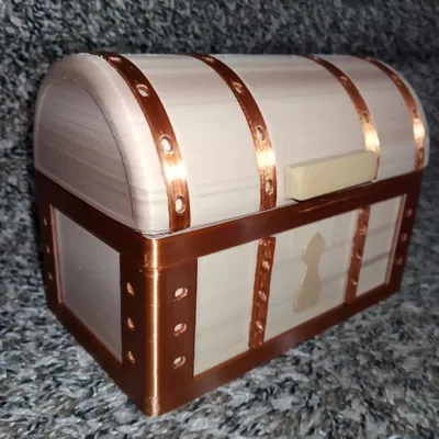 Hộp đựng cờ vua bằng gỗ kiểu kho báu