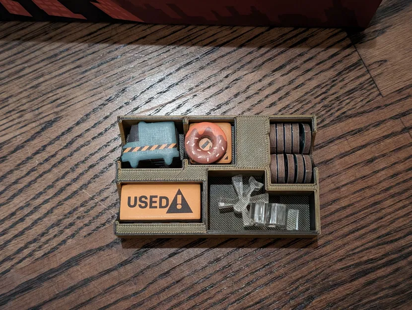 Hộp đựng trò chơi cho board game RUN của Fowers Games - Image 3