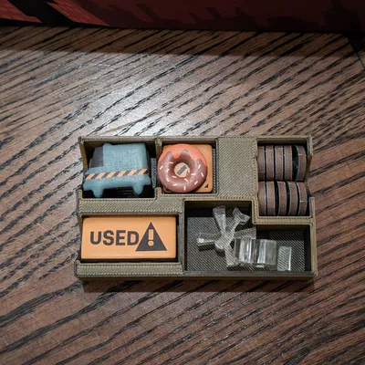 Hộp đựng trò chơi cho board game RUN của Fowers Games