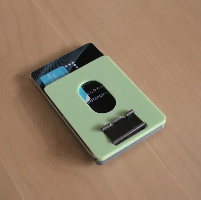 Ví đựng thẻ card fanning bằng kẹp giấy v2