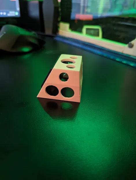 Giá đỡ đồng hồ đo nhiệt độ và độ ẩm trong hộp kín - Image 2