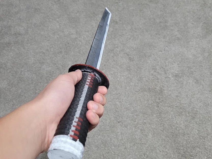 Katana truyền thống Nhật Bản với thiết kế tinh xảo - Image 1