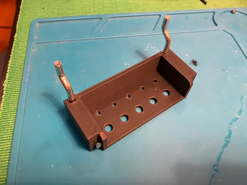 Giá đỡ công cụ tùy chỉnh cho bảng ghim - Image 2