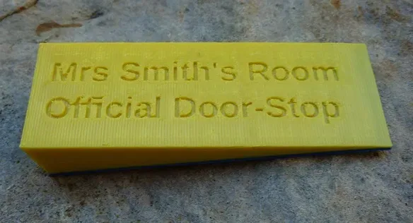 **Giá đỡ cửa có nhãn cho lớp học** - Image 1