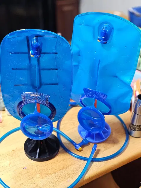 Giá đỡ làm khô bình Camelbak và bình nước khác - Image 1