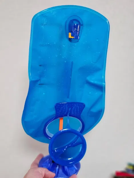 Giá đỡ làm khô bình Camelbak và bình nước khác - Image 2