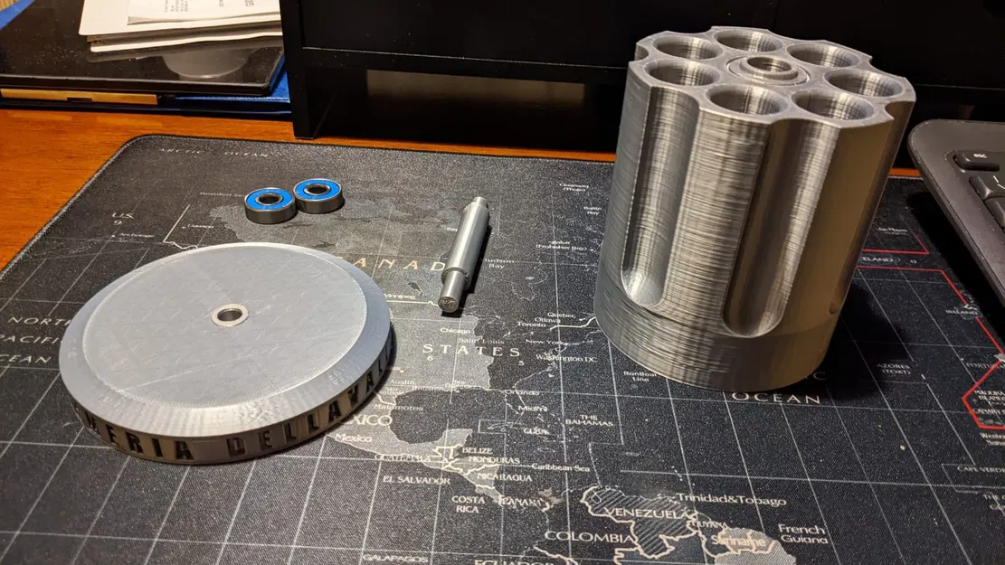 Giá đỡ bút xoay hình súng lục - Image 4