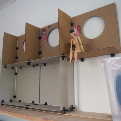 Nhà búp bê bằng bìa cứng mô-đun lấy cảm hứng từ Nakagin