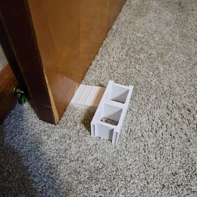 Giá đỡ cửa bằng gạch bê tông nhỏ gọn