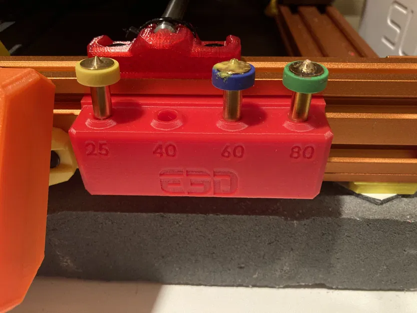 Giá đỡ vòi phun Revo cho khung Prusa Bear 2040 - Image 1