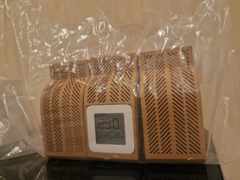 Hộp khô cho Bambu Lab AMS với Xiaomi Mi Temperature and Humidity Monitor 2cutout + funnel - Image 1
