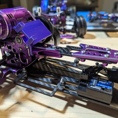 Giá đỡ ESC phía trước cho khung Shark Rhino Racing