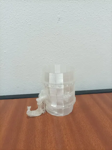 Cốc rượu vang hình thùng xoắn ốc - Image 1