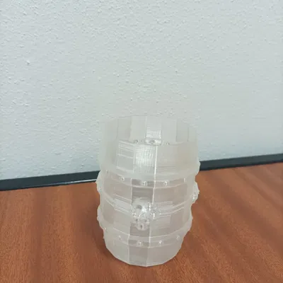 Cốc rượu vang hình thùng xoắn ốc