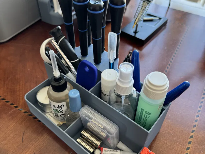 Giá đỡ để bàn với chỗ để dụng cụ lá hex - Image 1