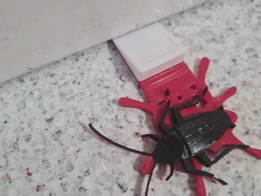 Vật thể trang trí gia đình hình chóp với thiết kế độc đáo - Image 2