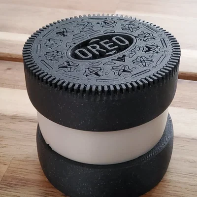 Hộp đựng Oreo với 2 ngăn lưu trữ