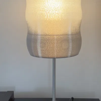 Chao đèn với họa tiết sóng độc đáo