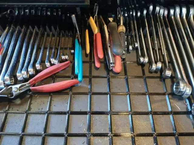 Giá đỡ kìm Gridfinity cho hộp dụng cụ - Image 2