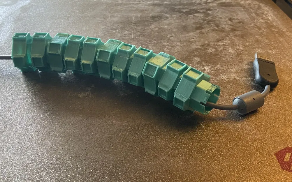 Dây cáp trang trí theo phong cách Precursor trong Subnautica - Image 1