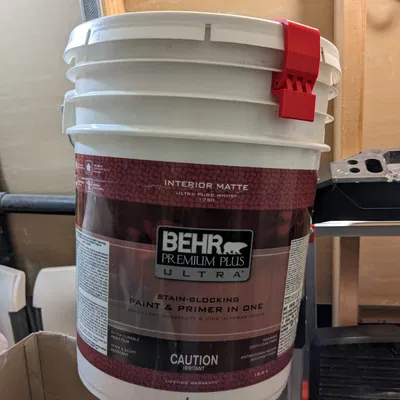 Nắp chặn cho xô sơn 5 gallon Home Depot in tại chỗ