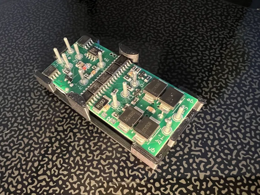 Giá đỡ lắp đặt bộ giải mã DCC mXion Drive L - Image 1