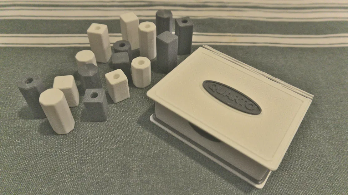 Bộ trò chơi cờ Quarto với hộp và quân cờ in 3D - Image 1