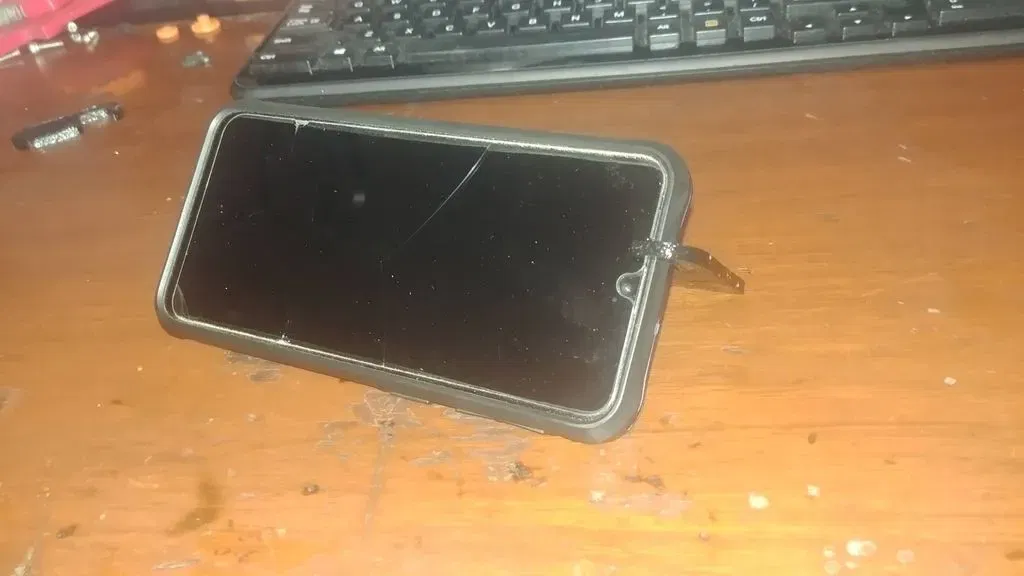 Giá đỡ điện thoại in nhanh đơn giản - Image 1