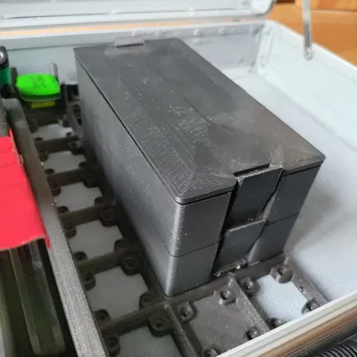 Hộp phân loại Gridfinity 4x2 có khóa và có thể xếp chồng