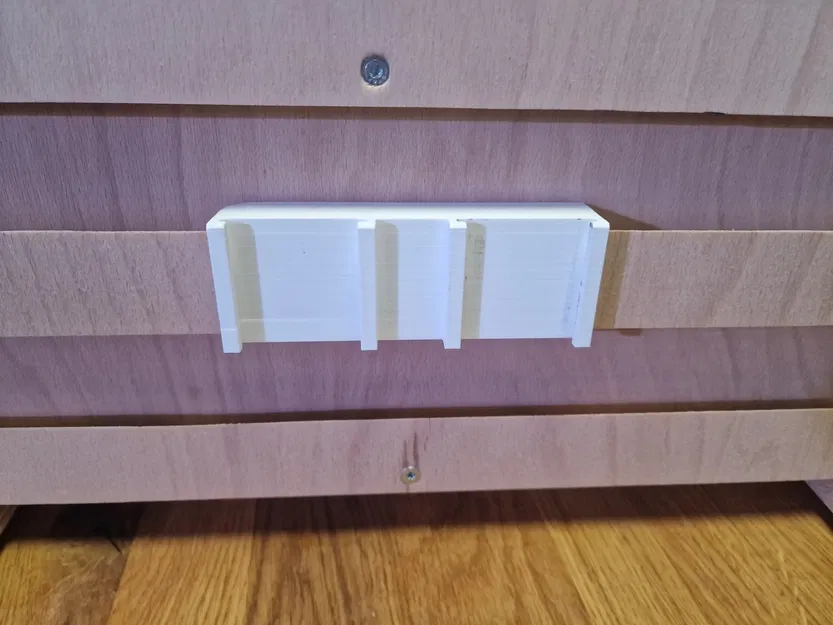 Giá đỡ pin 18V Einhell cho tường cleat Pháp - Image 2