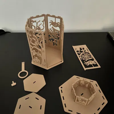 Đèn LED cầm tay Halloween hình bí ngô và nhện