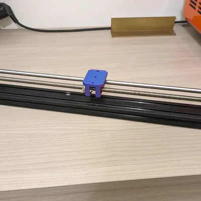 Trục tuyến tính với động cơ Nema 17 từ máy in 3D cũ