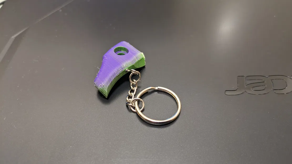 Móc khóa hình chai leo núi độc đáo - Image 1