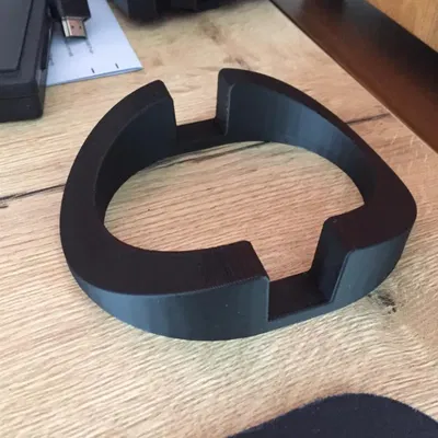 Giá đỡ laptop tiện lợi cho không gian làm việc thêm gọn gàng