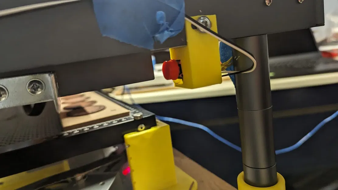 Giá đỡ công tắc giới hạn cho mô hình Elegoo Phecda - Image 2