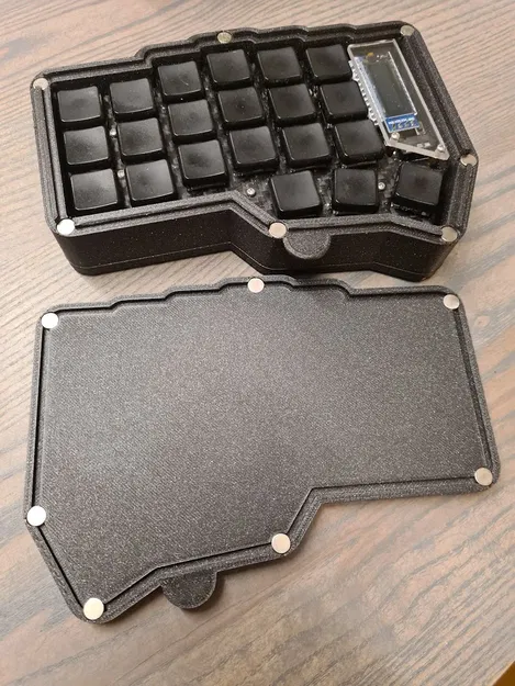 Hộp đựng di động tùy chỉnh cho bàn phím Corne - Image 1