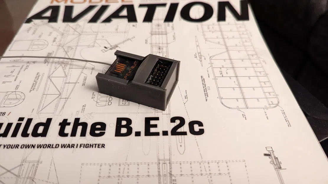 Giá đỡ cho bộ thu Spektrum AR631 trong máy bay RC - Image 1