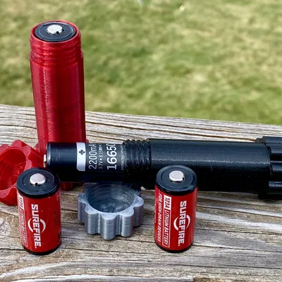 Hộp đựng pin 2xCR123 hoặc 16650 tiện lợi