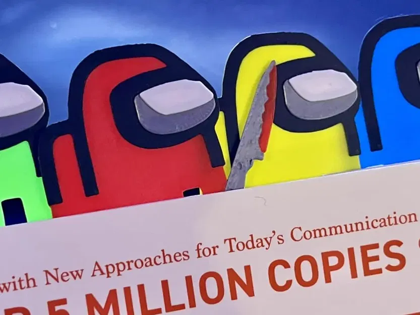 Nhân vật Imposter trong Among Us kết hợp với dao đồ chơi - Image 1